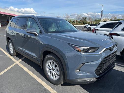 2026 Toyota Grand Highlander Hybrid XLE