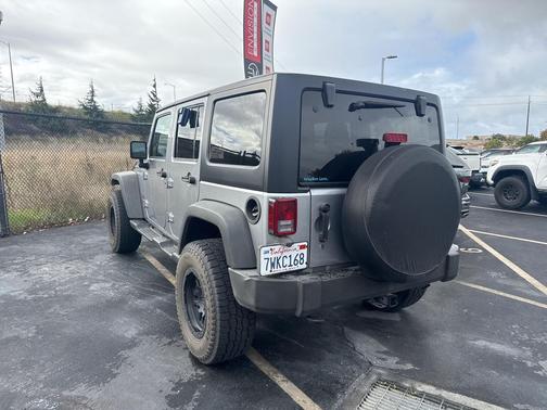 2017 Jeep Wrangler Unlimited Sport