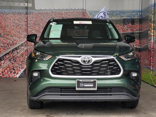 2024 Toyota Highlander XLE