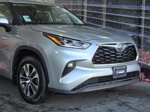 2021 Toyota Highlander Hybrid Limited