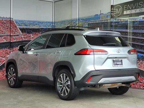 2022 Toyota Corolla Cross XLE
