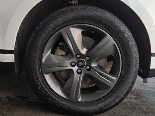 2025 Land Rover Range Rover Velar P250 SE R-Dynamic