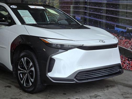 2023 Toyota bZ4X XLE