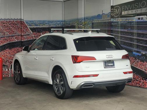 2024 Audi Q5 45 S line Premium Plus