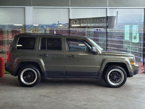2016 Jeep Patriot Sport