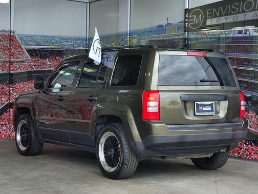 2016 Jeep Patriot Sport
