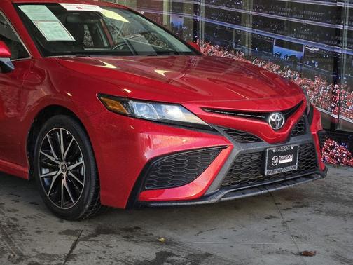 2021 Toyota Camry SE