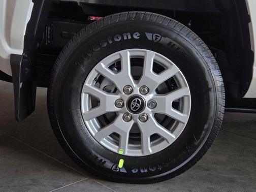 Ice Cap 2026 Toyota Tacoma SR5