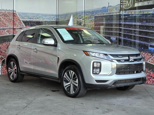 2024 Mitsubishi Outlander Sport SE