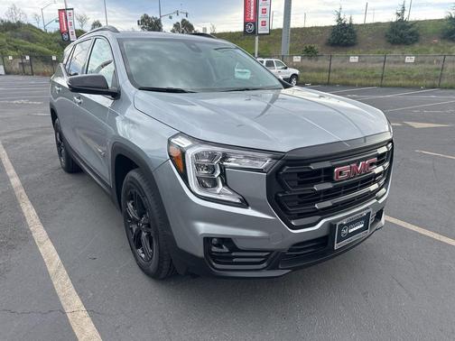 2023 GMC Terrain AWD AT4