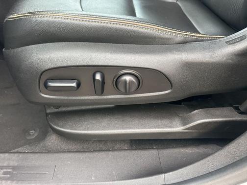 2023 GMC Terrain AWD AT4