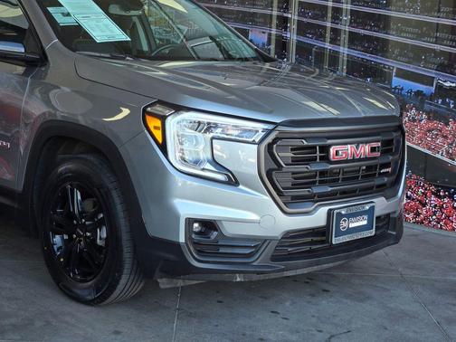 2023 GMC Terrain AWD AT4
