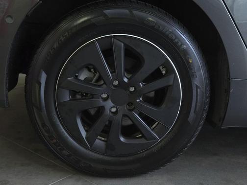 2021 Toyota Prius LE