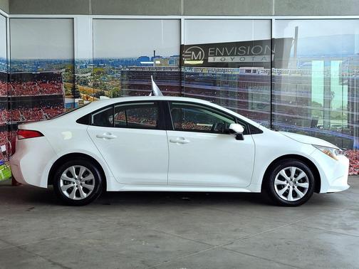 Ice Cap 2024 Toyota Corolla LE