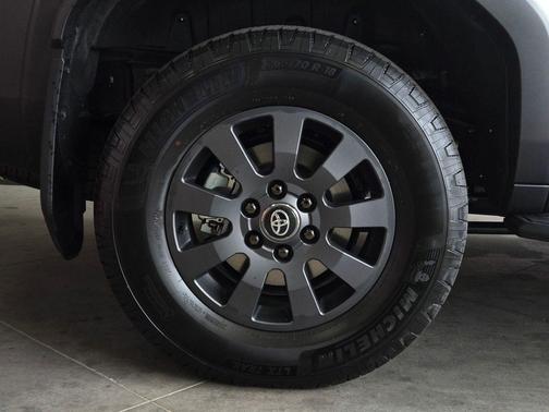 Ice Cap 2026 Toyota Land Cruiser Base