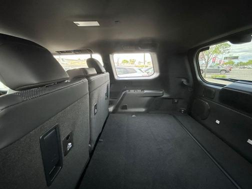 Ice Cap 2026 Toyota Land Cruiser Base