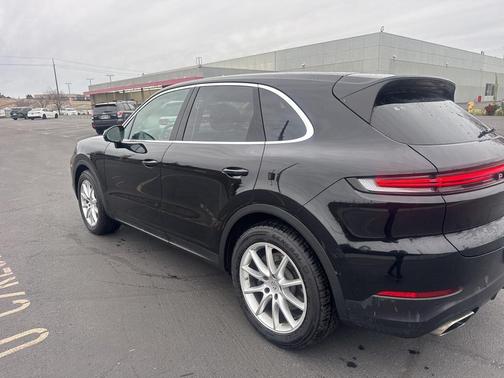 2024 Porsche Cayenne Cayenne