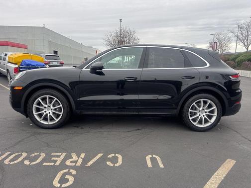 2024 Porsche Cayenne Cayenne