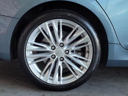 2023 Cadillac CT4 Premium Luxury