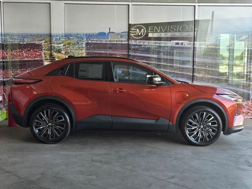 Tandoori 2026 Toyota C-HR XSE