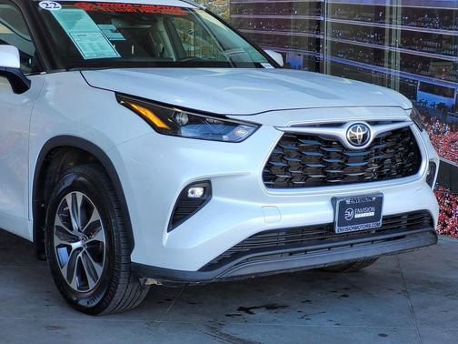 2022 Toyota Highlander XLE