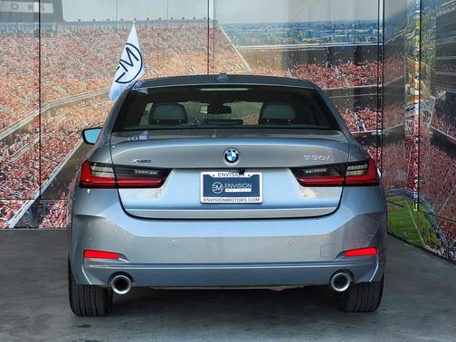 2025 BMW 330 i xDrive