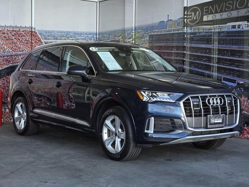 2024 Audi Q7 45 Premium Plus