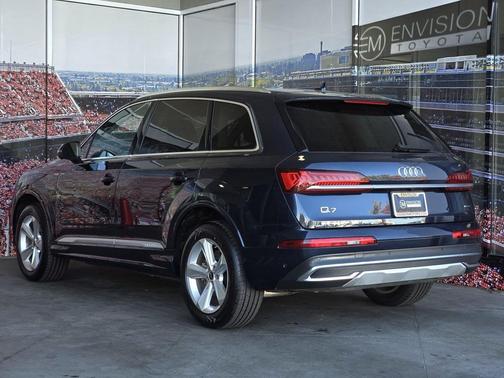 2024 Audi Q7 45 Premium Plus