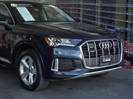 2024 Audi Q7 45 Premium Plus