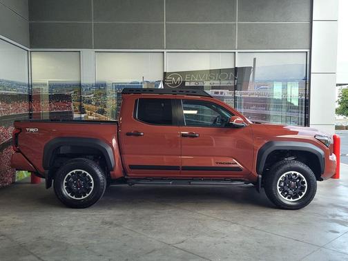 2025 Toyota Tacoma TRD Off Road