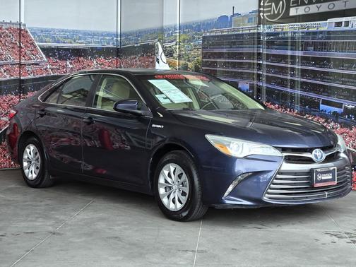2016 Toyota Camry Hybrid LE