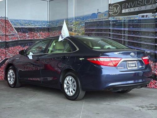 2016 Toyota Camry Hybrid LE