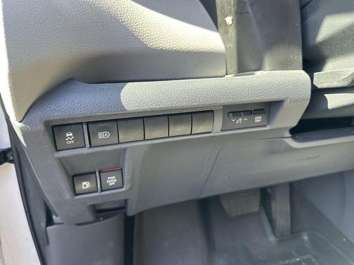 2023 Toyota Sienna LE