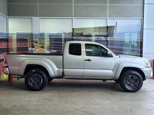 2015 Toyota Tacoma Base
