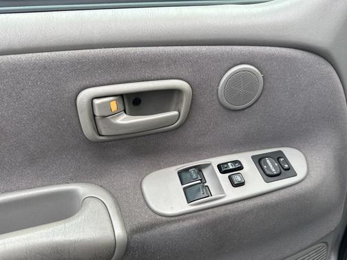 2002 Toyota Tundra SR5