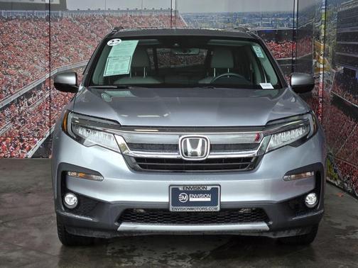 2022 Honda Pilot Touring 8-Passenger