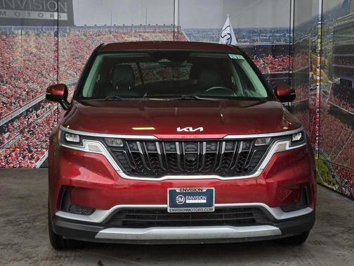 2024 Kia Carnival LX