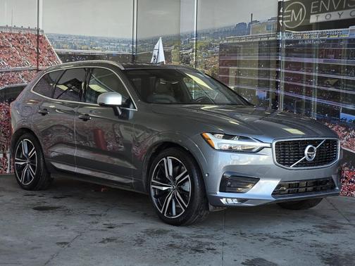 2018 Volvo XC60 T6 R-Design