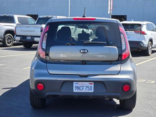 Titanium Gray 2019 Kia Soul Base