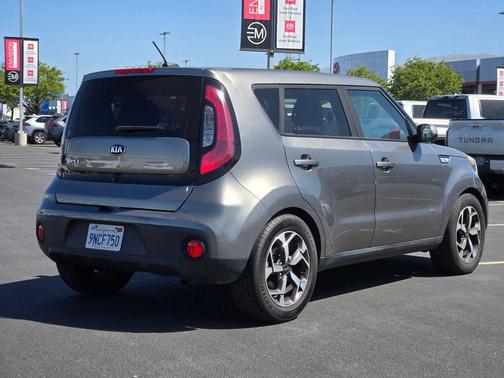 Titanium Gray 2019 Kia Soul Base