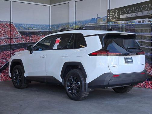 Ice Cap 2026 Toyota RAV4 XLE Premium