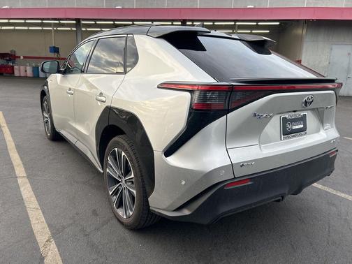 2024 Toyota bZ4X Limited