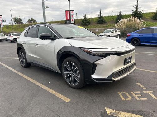 2024 Toyota bZ4X Limited