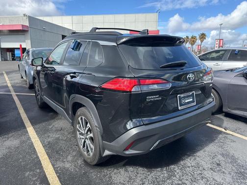 2023 Toyota Corolla Cross XLE