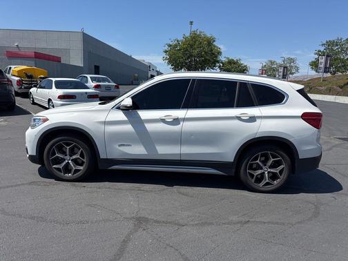 Alpine White 2018 BMW X1 xDrive28i