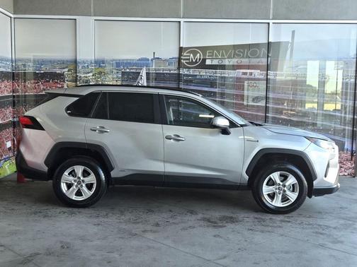2021 Toyota RAV4 Hybrid LE