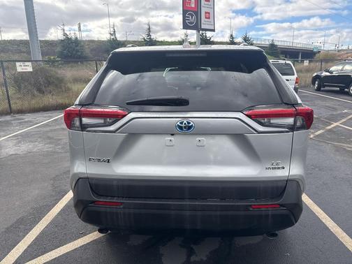 2021 Toyota RAV4 Hybrid LE