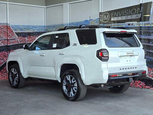 Wind Chill Pearl 2026 Toyota 4Runner TRD Sport Premium