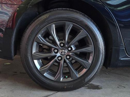 2018 Toyota Avalon XLE Plus