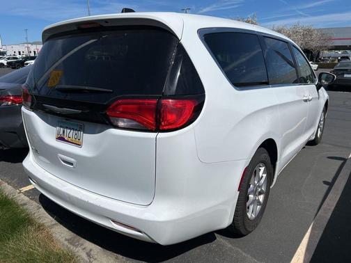 Bright White Clearcoat 2023 Chrysler Voyager LX